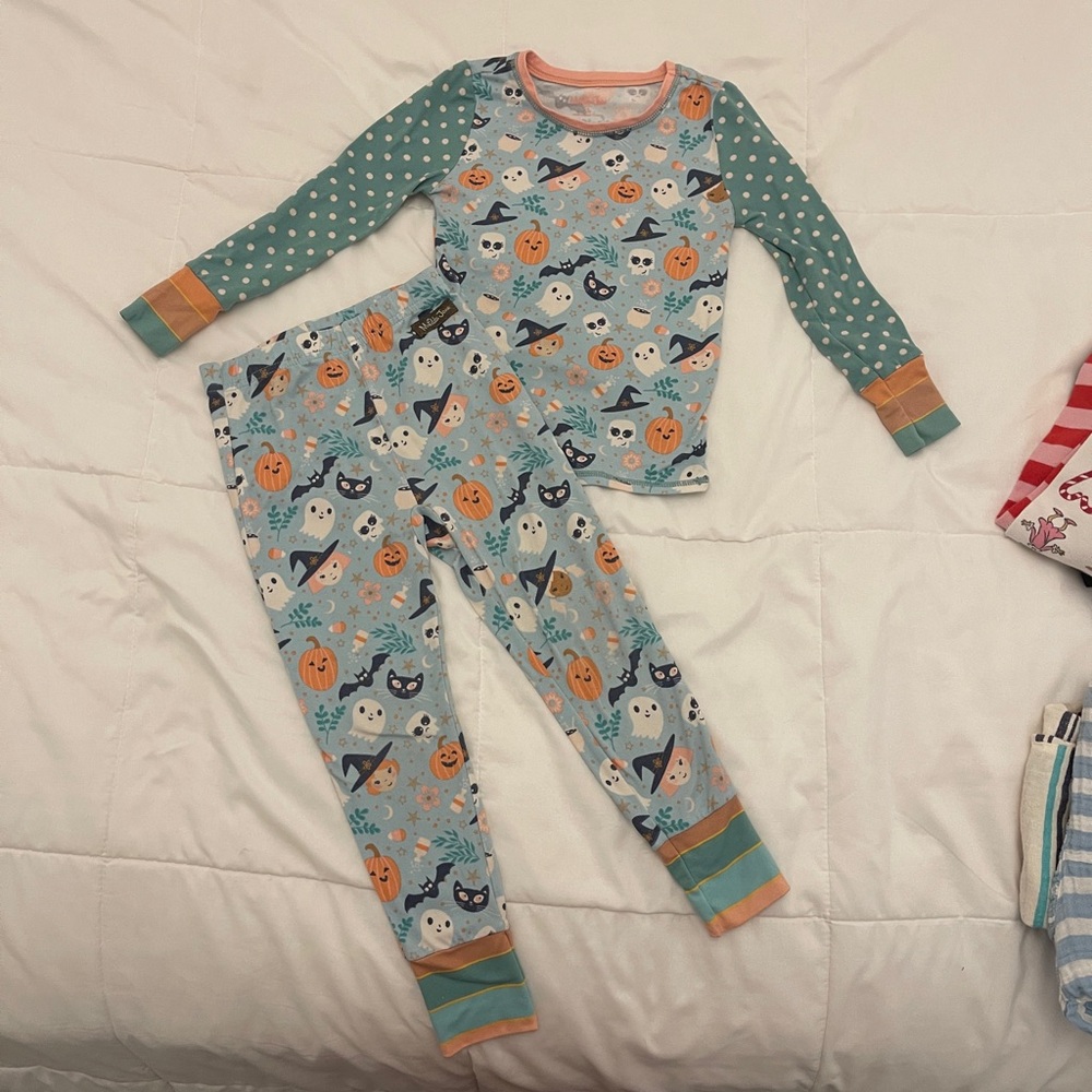 Matilda Jane Halloween pajamas sz 4